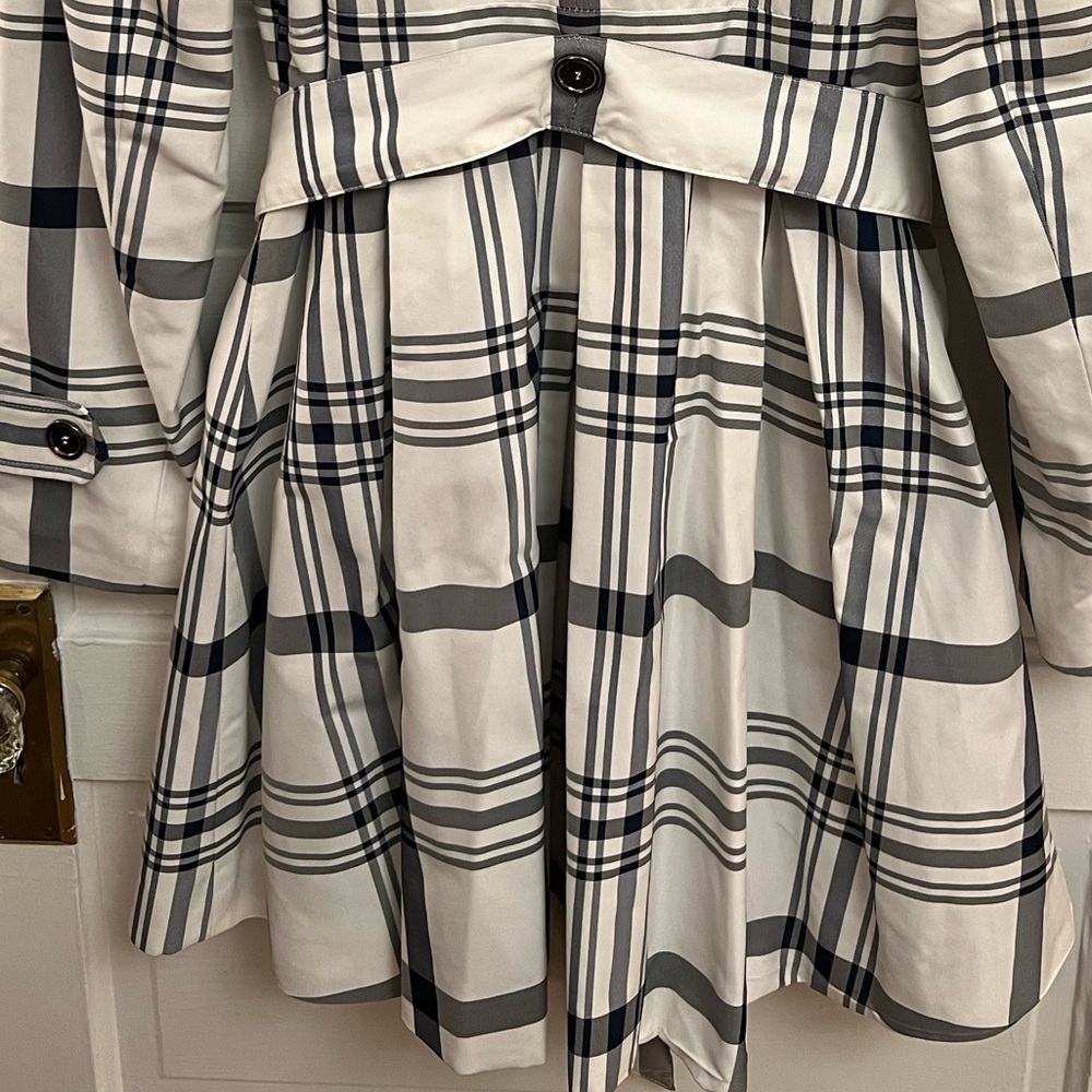 Beautiful plaid trench coat - Picture 4 of 7